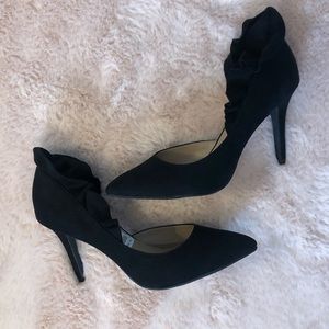 Black suede-like ruffled heels NWT